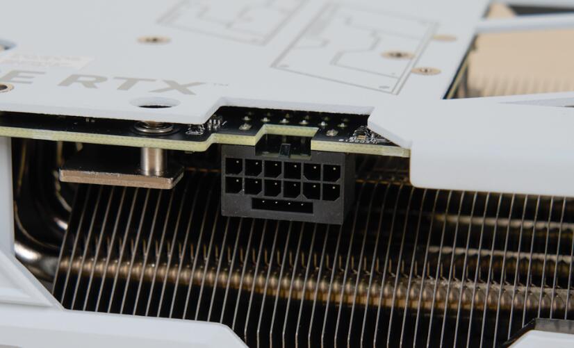 ASUS TUF Gaming RTX 4070 Ti White 12GB GDDR6X OC显卡开箱评测-第4张图片-装机笔记