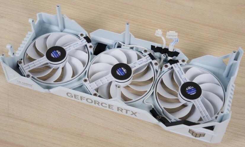 ASUS TUF Gaming RTX 4070 Ti White 12GB GDDR6X OC显卡开箱评测-第14张图片-装机笔记