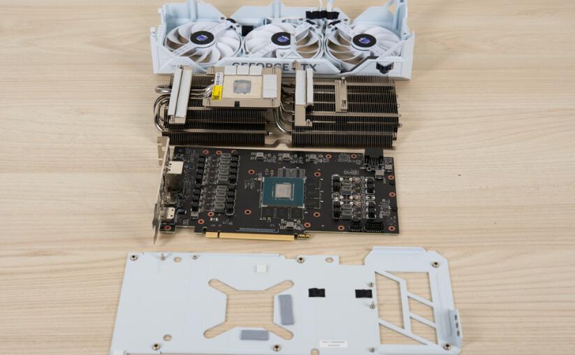 ASUS TUF Gaming RTX 4070 Ti White 12GB GDDR6X OC显卡开箱评测-第8张图片-装机笔记