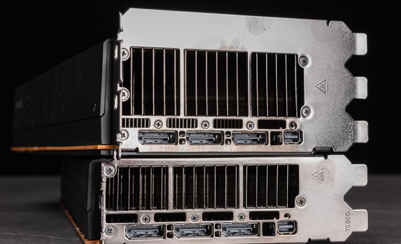 AMD Radeon Pro W7900与W7800工作站绘图显卡开箱评测（radeon hd7800）-第6张图片-装机笔记